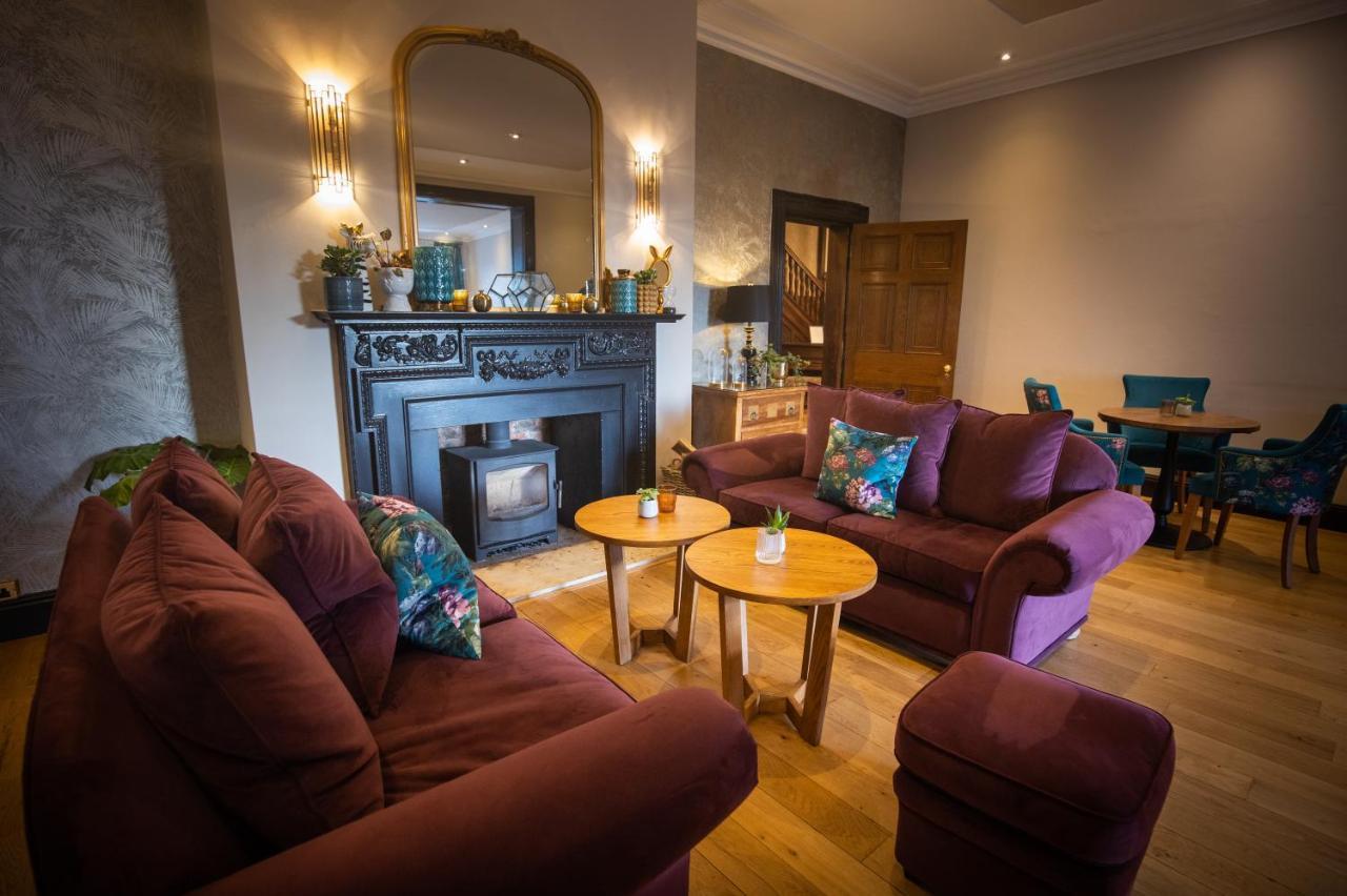 Rowton Hall Hotel And Spa Честър Екстериор снимка