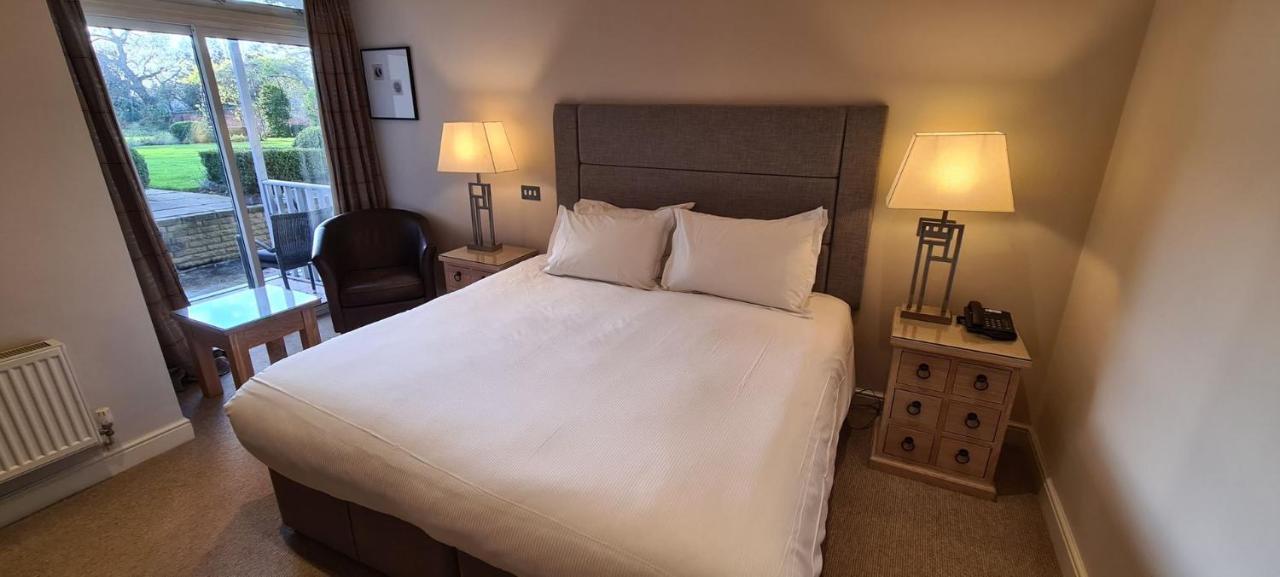 Rowton Hall Hotel And Spa Честър Екстериор снимка