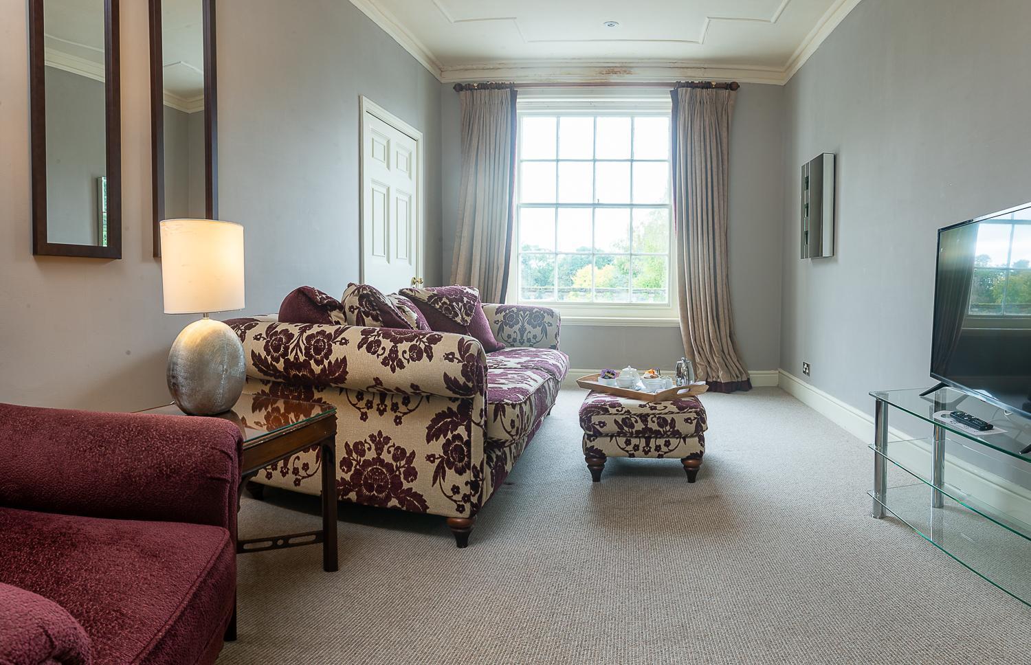 Rowton Hall Hotel And Spa Честър Екстериор снимка