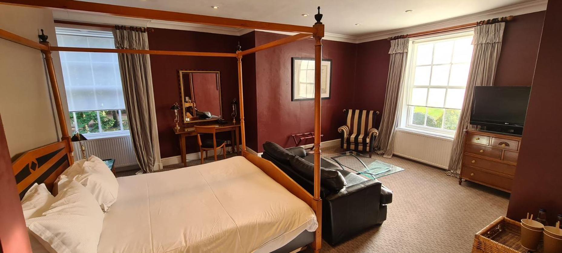 Rowton Hall Hotel And Spa Честър Екстериор снимка
